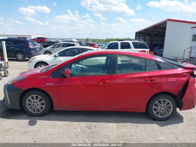 JTDL9MFU8M3030968 Toyota Prius Le Awd-e