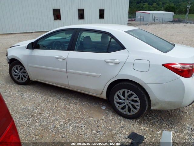 Toyota COROLLA LE 2017 5YFBURHE8HP649676 Image 15