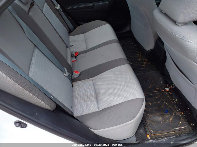 Toyota COROLLA LE 2017 5YFBURHE8HP649676 Image 8