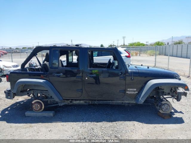 1C4BJWDG7GL335135 Jeep Wrangler Unlimited Sport