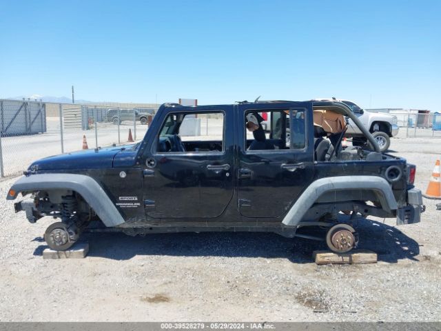 1C4BJWDG7GL335135 Jeep Wrangler Unlimited Sport