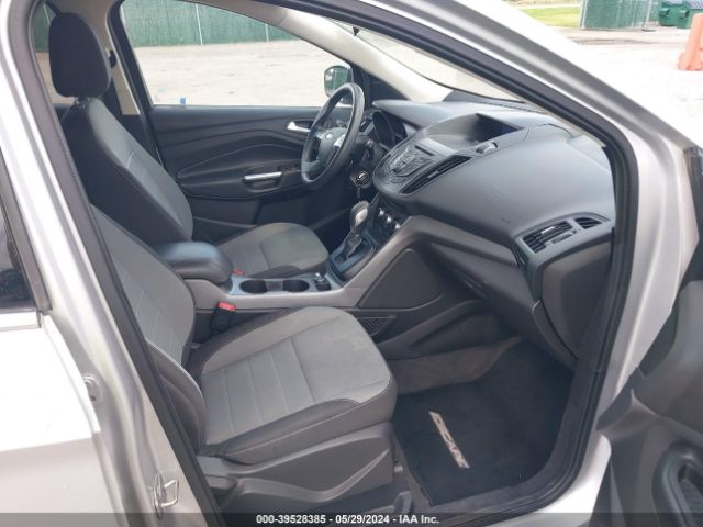 1FMCU0GX4EUD94215 Ford ESCAPE SE