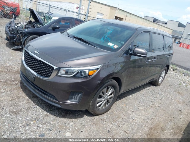 KIA SEDONA LX 2016 KNDMB5C12G6165889 Image 2