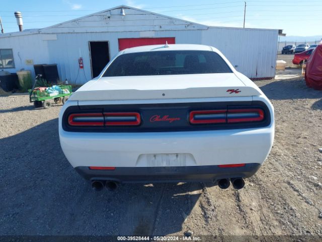 2C3CDZBT9FH718443 Dodge Challenger R/t Plus