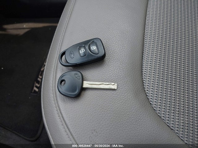Hyundai TUCSON SE 2015 KM8JU3AG6FU040120 Image 11