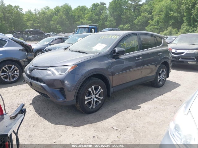 Toyota RAV4 LE 2018 JTMBFREV7JJ250797 Image 2