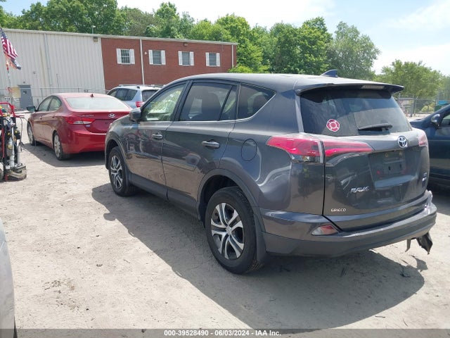 Toyota RAV4 LE 2018 JTMBFREV7JJ250797 Image 3