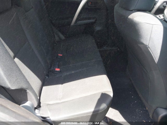 Toyota RAV4 LE 2018 JTMBFREV7JJ250797 Image 8