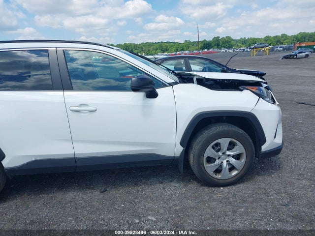 Toyota RAV4 LE 2020 2T3F1RFV7LW085028 Image 13