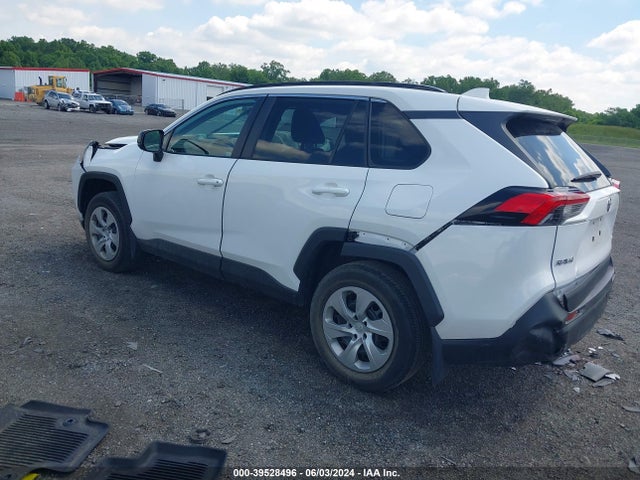 Toyota RAV4 LE 2020 2T3F1RFV7LW085028 Image 3