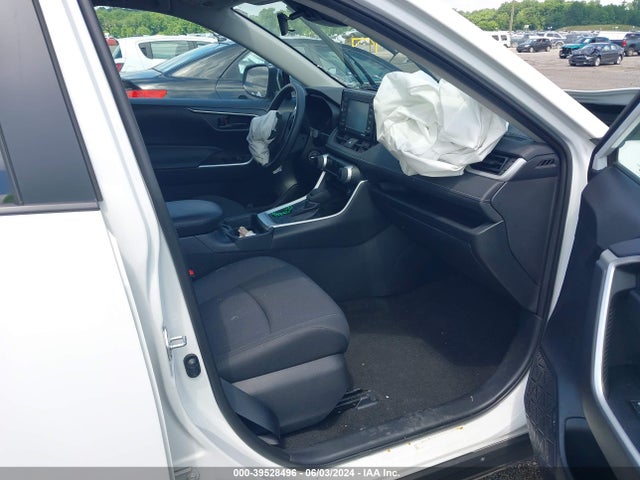 Toyota RAV4 LE 2020 2T3F1RFV7LW085028 Image 5