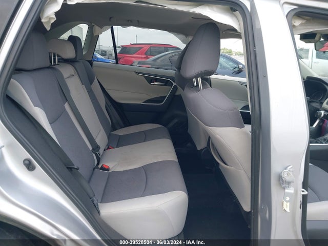 Toyota Rav4 Xle 2019 JTMW1RFV2KD024228 Image 8