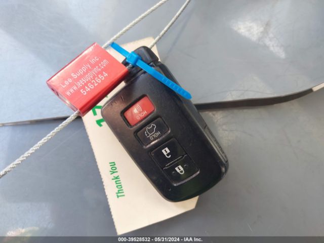 JTMRJREV6HD102842 Toyota Rav4 Hybrid Xle