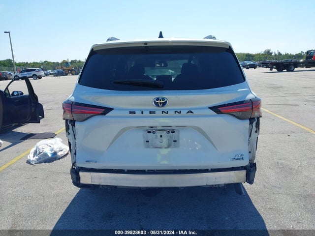 Toyota SIENNA XLE 2022 5TDYRKEC7NS084703 Image 17