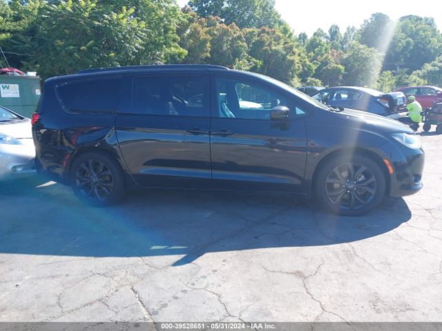 2C4RC1BG2KR733335 Chrysler Pacifica Touring L