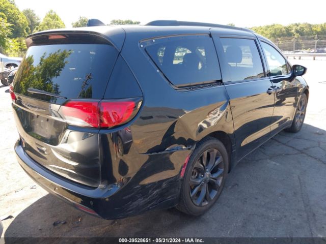 2C4RC1BG2KR733335 Chrysler Pacifica Touring L