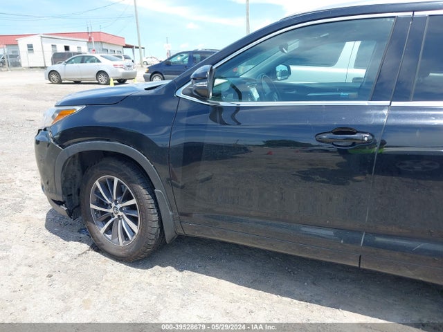 Toyota Highlander Xle 2017 5TDJZRFH5HS425413 Image 14