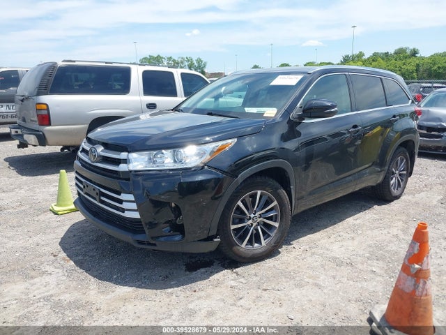 Toyota Highlander Xle 2017 5TDJZRFH5HS425413 Image 2