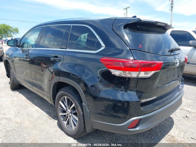 Toyota Highlander Xle 2017 5TDJZRFH5HS425413 Image 3