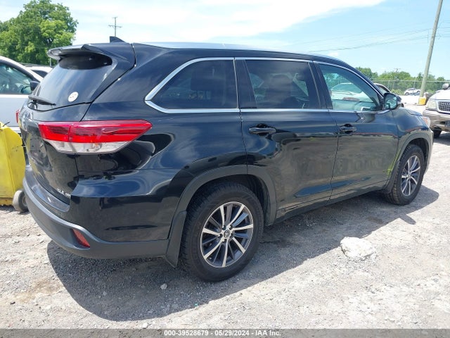 Toyota Highlander Xle 2017 5TDJZRFH5HS425413 Image 4