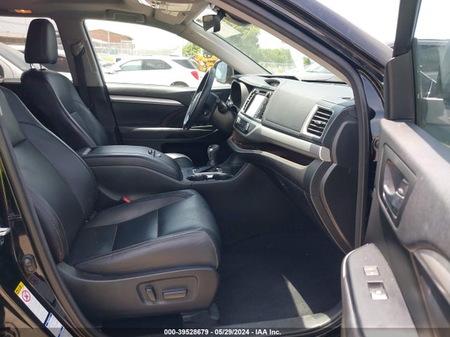 Toyota Highlander Xle 2017 5TDJZRFH5HS425413 Image 5