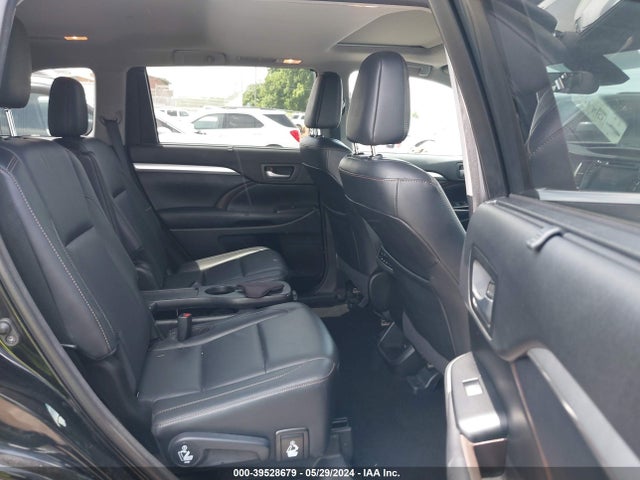 Toyota Highlander Xle 2017 5TDJZRFH5HS425413 Image 8