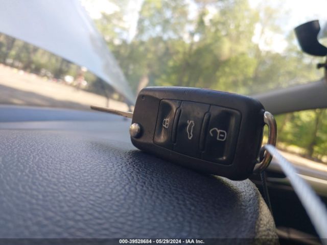3VWD17AJ6EM256191 Volkswagen Jetta 1.8t Se