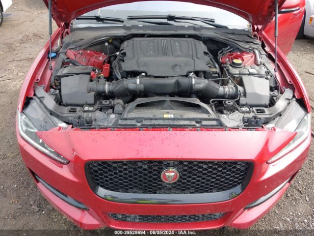 SAJAF4BV9HA960198 Jaguar Xe 35t R-sport