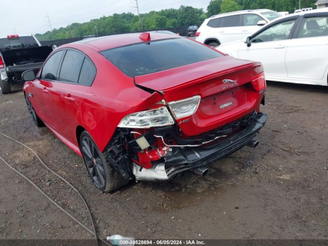 SAJAF4BV9HA960198 Jaguar Xe 35t R-sport