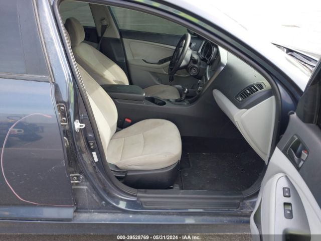 KNAGM4A77F5602148 KIA Optima Lx