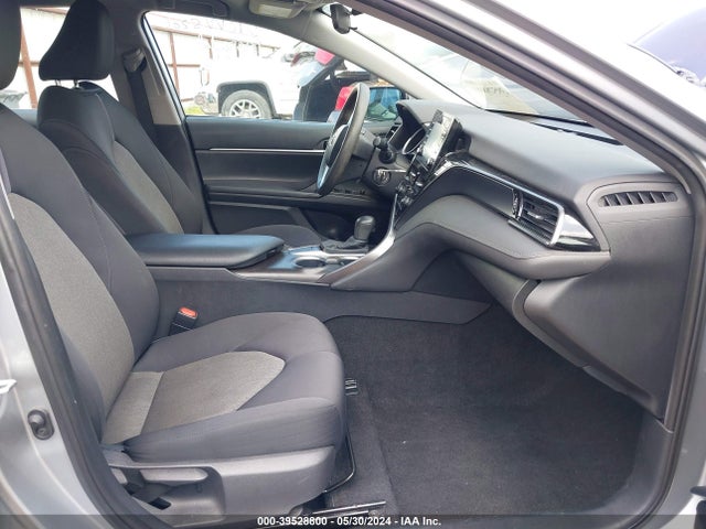Toyota CAMRY LE 2022 4T1C11AK5NU637252 Image 5