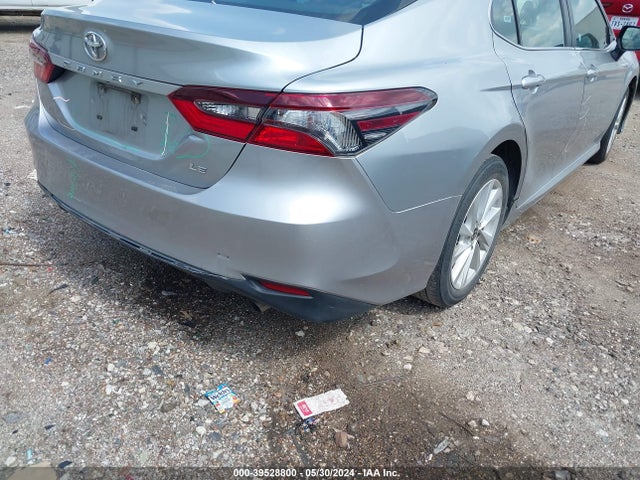 Toyota CAMRY LE 2022 4T1C11AK5NU637252 Image 6