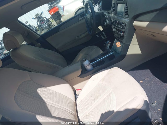 Hyundai SONATA SE 2016 5NPE24AF9GH285255 Image 5