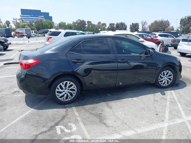 Toyota COROLLA LE 2018 5YFBURHE4JP783039 Image 13
