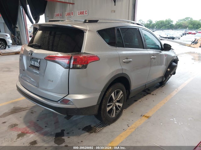 Toyota Rav4 Xle 2017 2T3WFREV1HW369619 Image 4