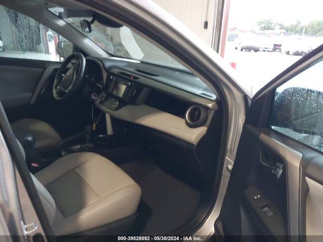 Toyota Rav4 Xle 2017 2T3WFREV1HW369619 Image 5