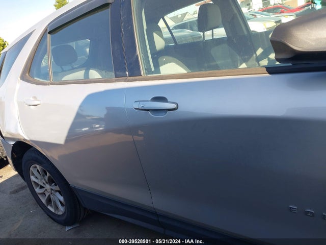 Chevrolet EQUINOX LS 2018 2GNAXHEV1J6324819 Image 13