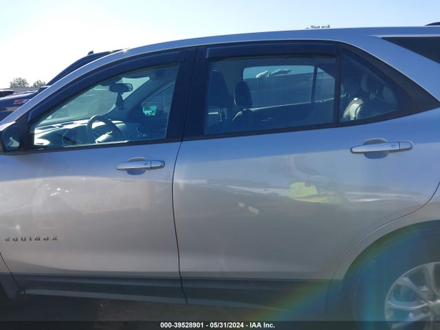 Chevrolet EQUINOX LS 2018 2GNAXHEV1J6324819 Image 14