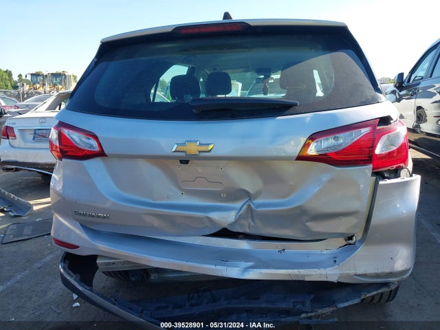 Chevrolet EQUINOX LS 2018 2GNAXHEV1J6324819 Image 16