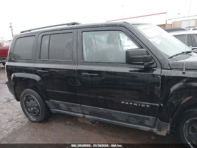 1C4NJPBB2HD121028 Jeep Patriot Sport Fwd