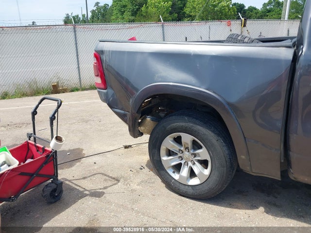 1C6SRFJT4KN735670 RAM 1500 Laramie  4x4 5'7 Box
