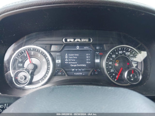 1C6SRFJT4KN735670 RAM 1500 Laramie  4x4 5'7 Box