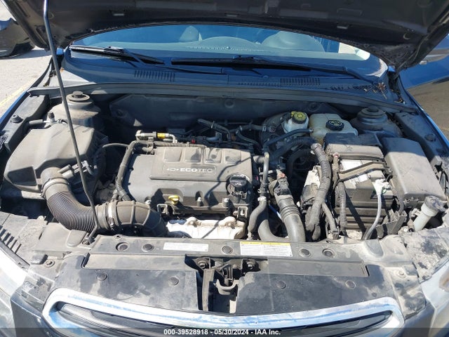39528918 :رقم المزاد ، 1G1PE5SB3F7167277 vin ، 2015 Chevrolet Cruze 2lt Auto مزاد بيع
