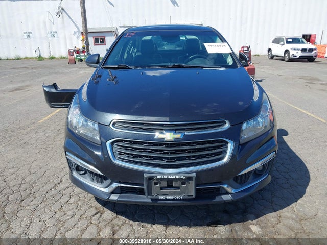 39528918 :رقم المزاد ، 1G1PE5SB3F7167277 vin ، 2015 Chevrolet Cruze 2lt Auto مزاد بيع