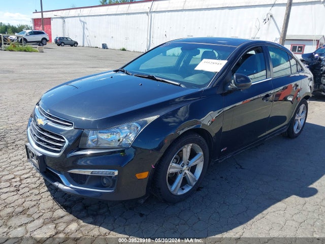 39528918 :رقم المزاد ، 1G1PE5SB3F7167277 vin ، 2015 Chevrolet Cruze 2lt Auto مزاد بيع