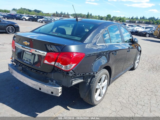 39528918 :رقم المزاد ، 1G1PE5SB3F7167277 vin ، 2015 Chevrolet Cruze 2lt Auto مزاد بيع