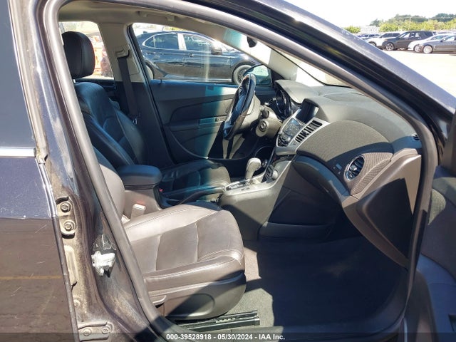 39528918 :رقم المزاد ، 1G1PE5SB3F7167277 vin ، 2015 Chevrolet Cruze 2lt Auto مزاد بيع