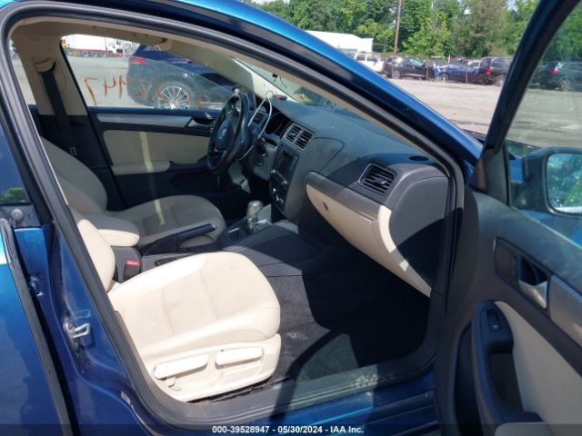 3VWDB7AJ1HM407570 Volkswagen Jetta 1.4t Se