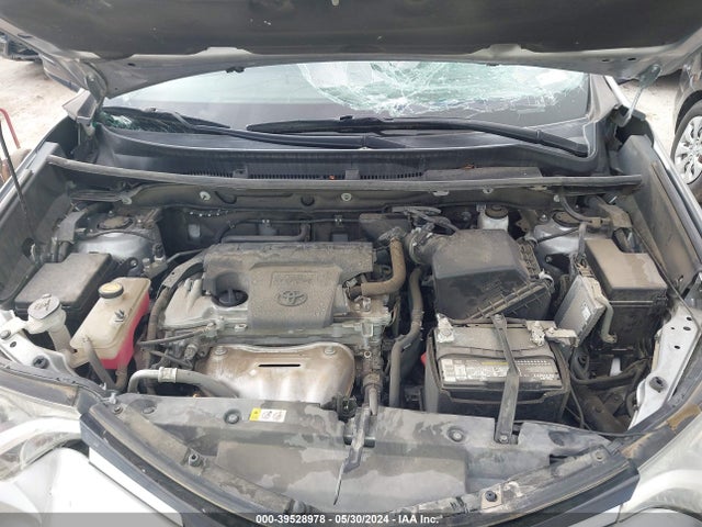 Toyota RAV4 LE 2018 2T3ZFREV3JW514226 Image 10