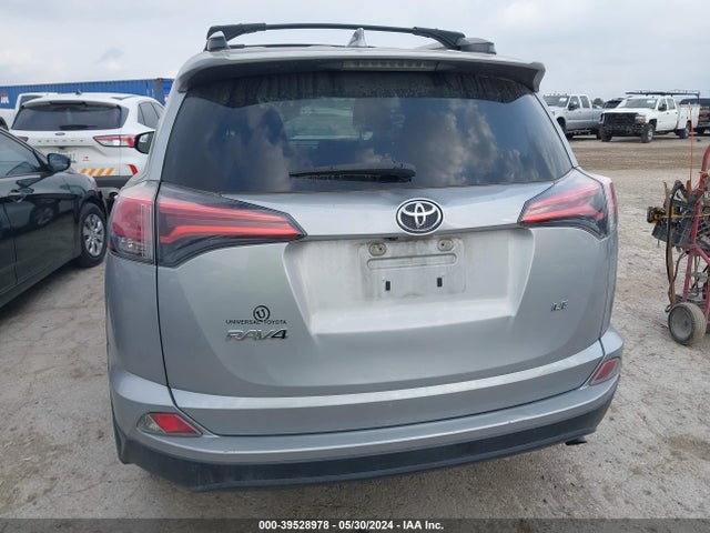 Toyota RAV4 LE 2018 2T3ZFREV3JW514226 Image 16